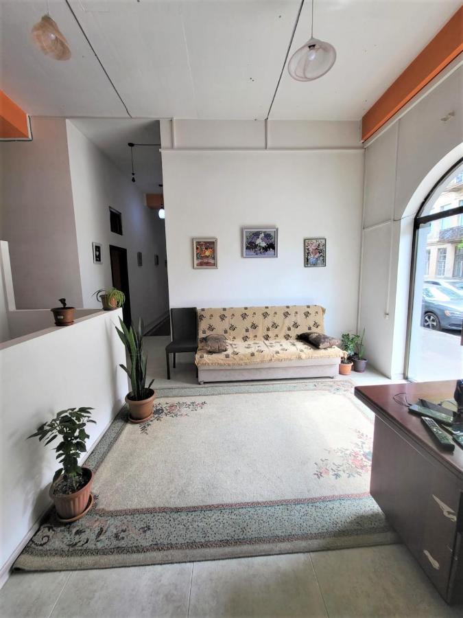Hostel Near The Square Tbilisi Luaran gambar