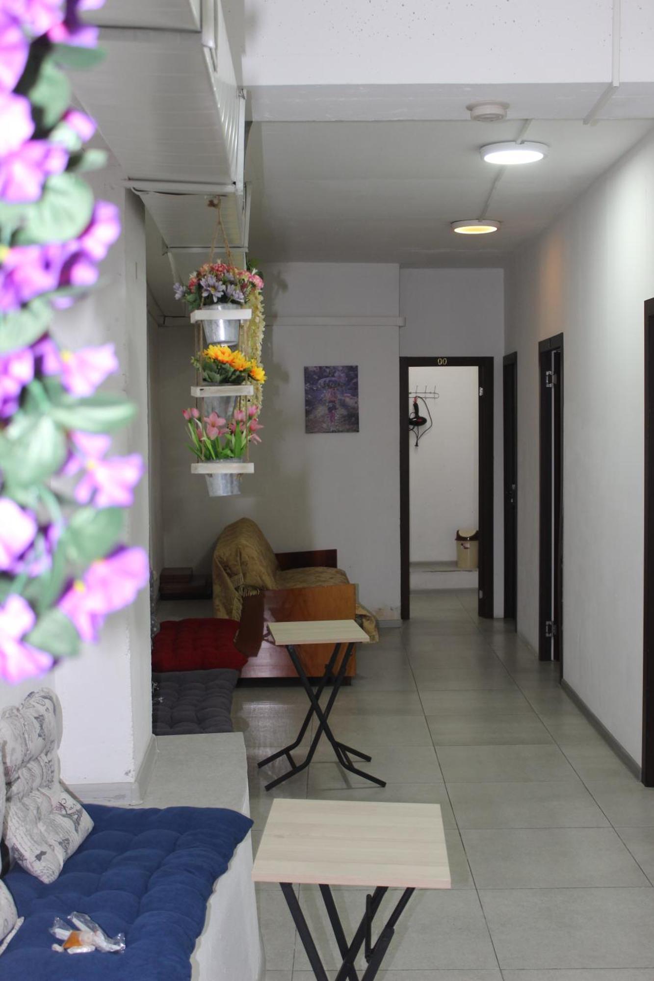 Hostel Near The Square Tbilisi Luaran gambar