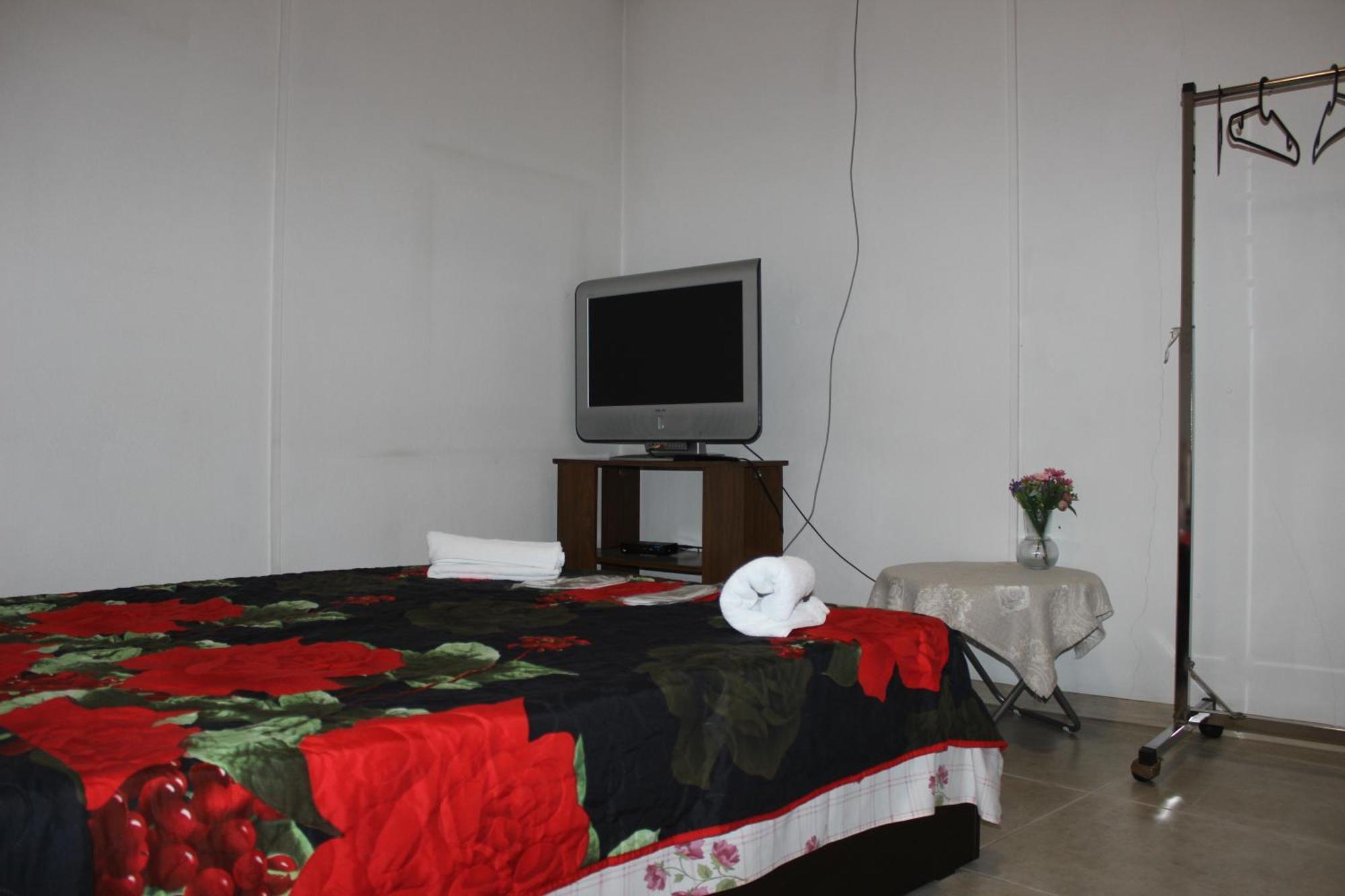 Hostel Near The Square Tbilisi Luaran gambar