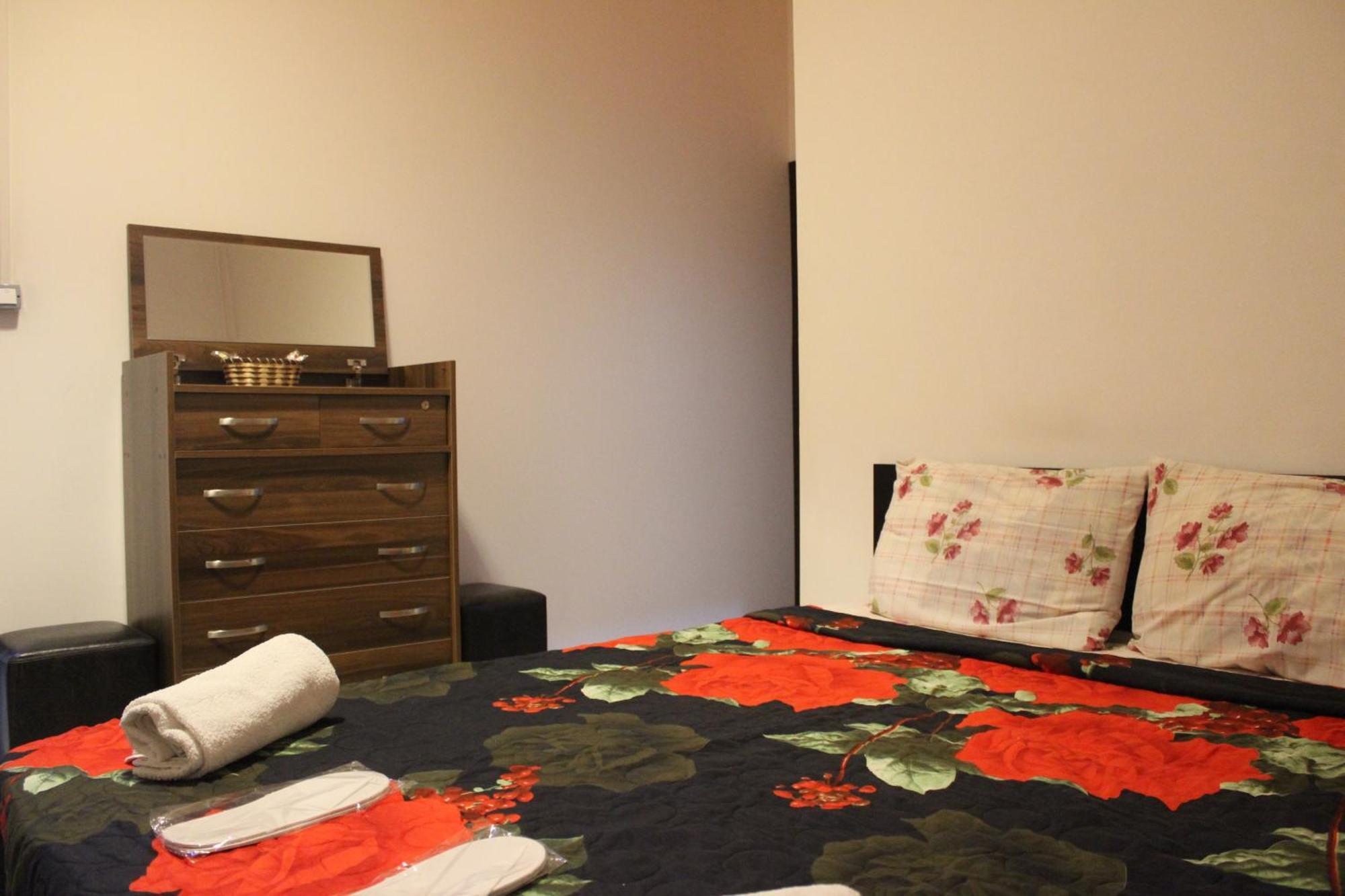 Hostel Near The Square Tbilisi Luaran gambar