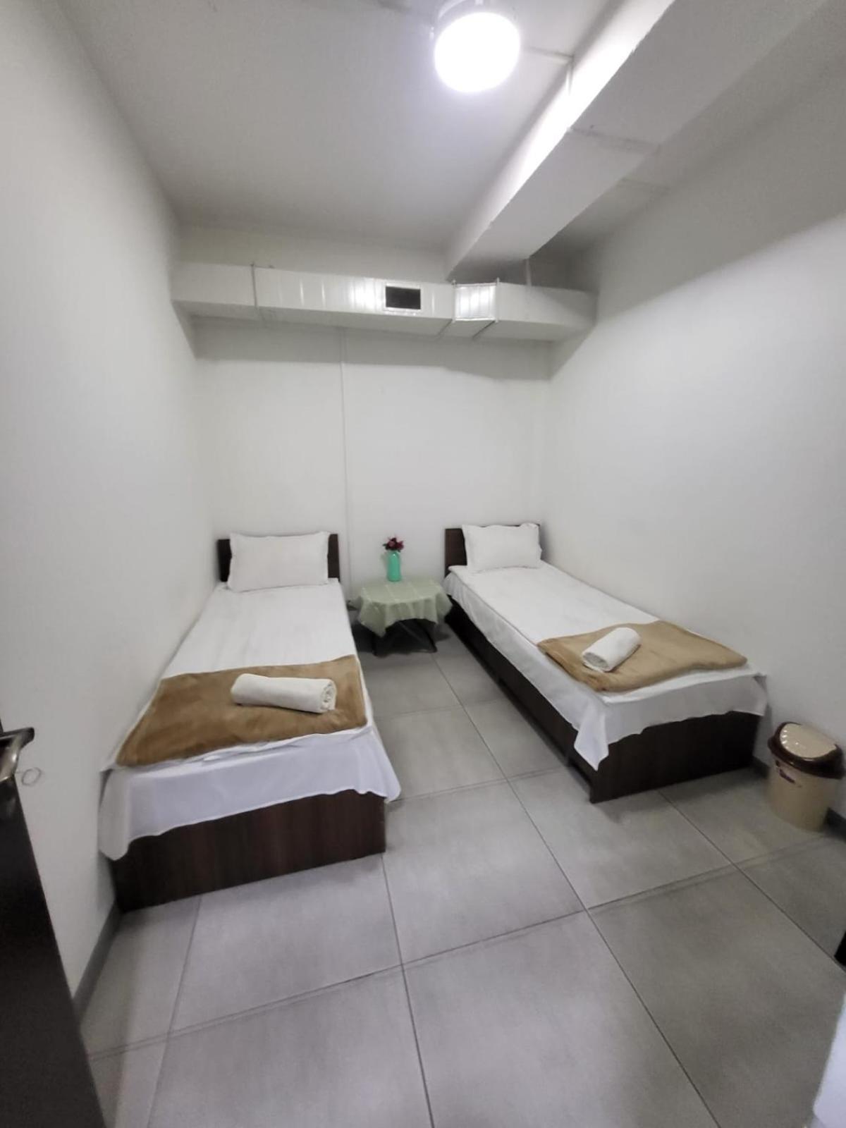 Hostel Near The Square Tbilisi Luaran gambar