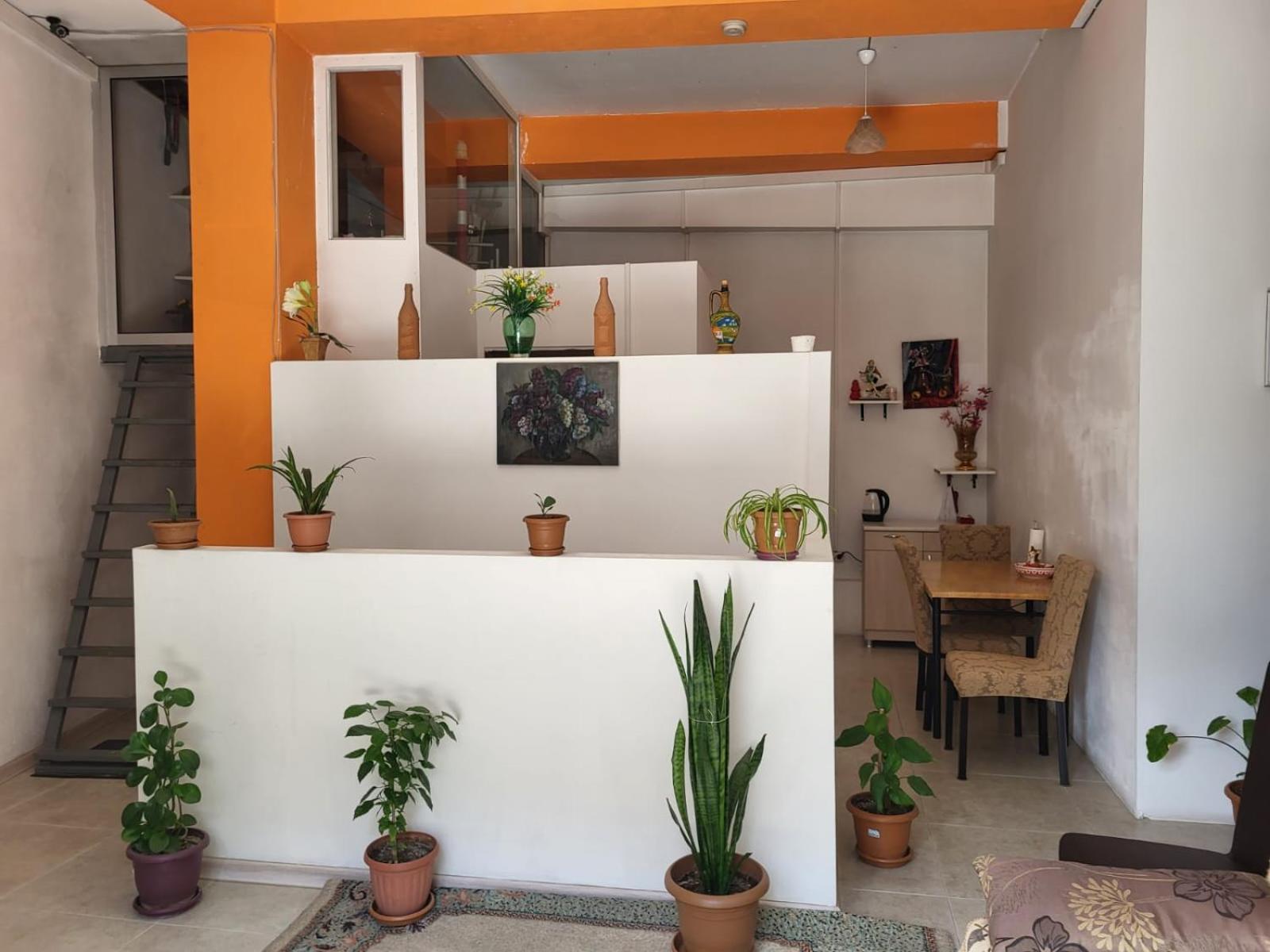 Hostel Near The Square Tbilisi Luaran gambar