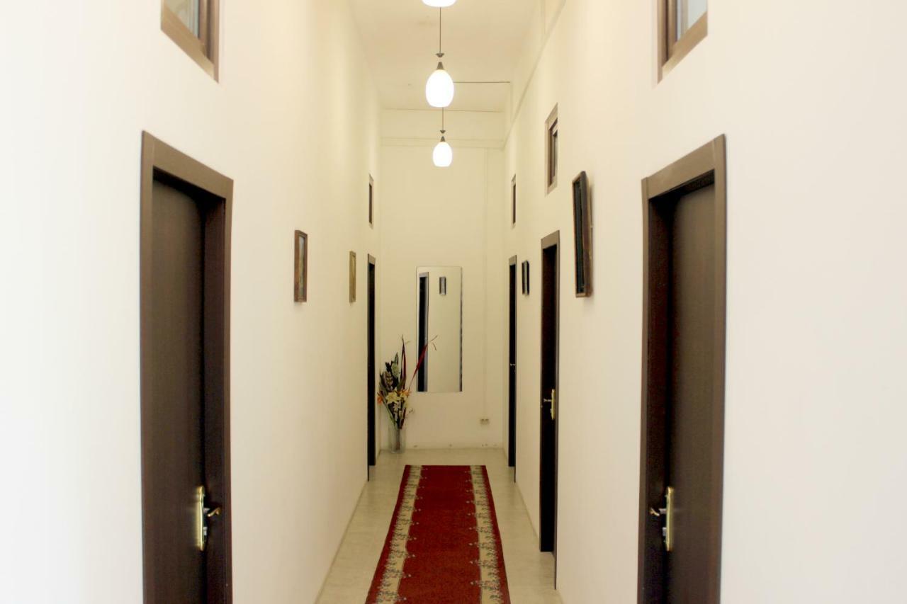 Hostel Near The Square Tbilisi Luaran gambar