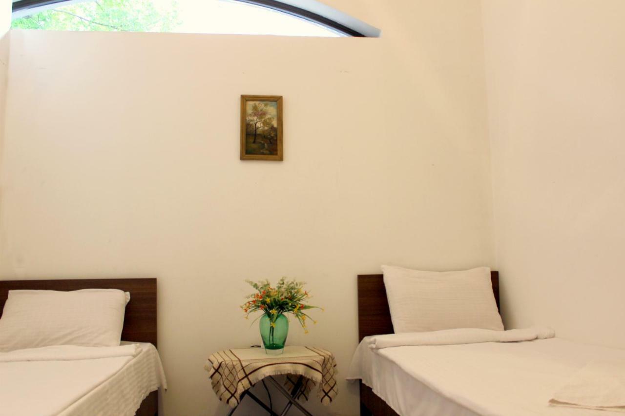 Hostel Near The Square Tbilisi Luaran gambar